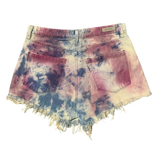 Blank NYC The Barrow High Rise Blue & Red Tie Dye Denim Shorts - Picture 2 of 7